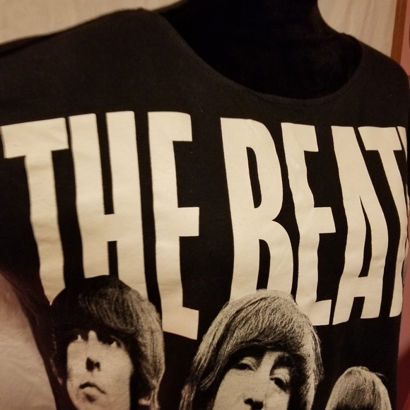 The Beatles Crop Tee - Picture 2 of 2